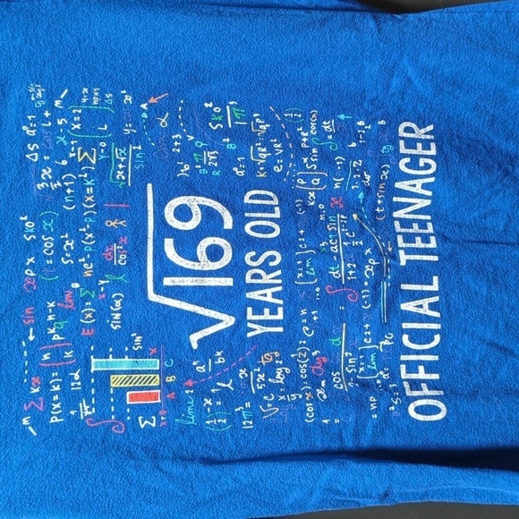 Port & Comp  Square Root of 169 - Women's Short Sleeve Fitted Graphic Tee Size M - Picture 2 of 4